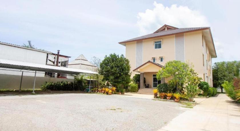 Oyo 904 Mai Thai Place Hotell Hua Hin